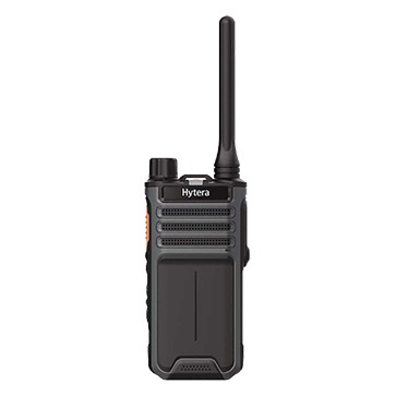 RADIO PORTATIL DMR-ANALOGICO HYTERA / VHF 136-174 MHz / 64 CANALES / 4 ZONAS / MIL STD / IP54 / INCLUYE ANTENA / BATERIA / CARGADOR Y CLIP / BP516